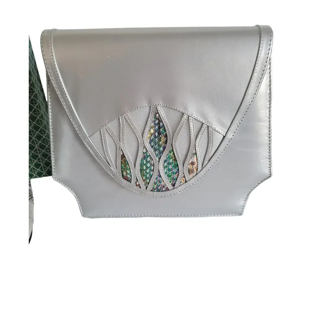 STUNNING J. Renee Vintage 'BIANCO' Silver Iridescent Pumps plus Matching Purse